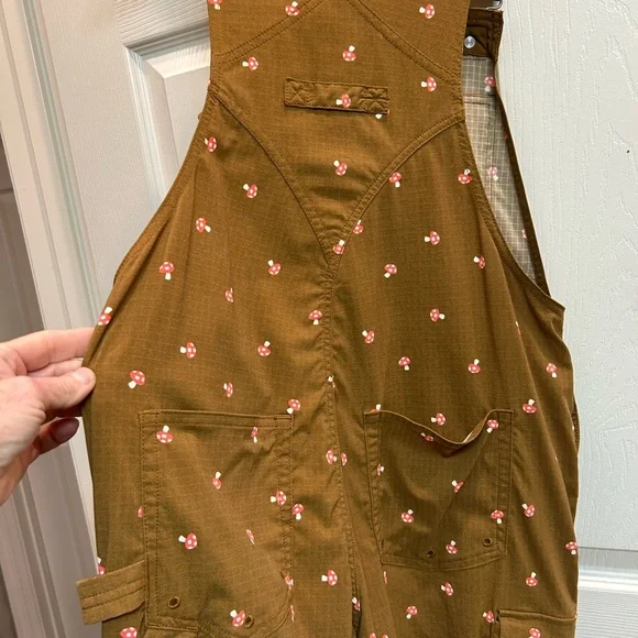 Duluth Trading Co Brown Mushroom Print Women's short Overalls - Picture 3 of 5